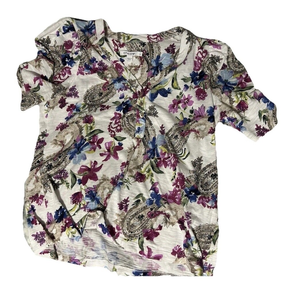 Chico’s Short Sleeve V Neck Shirt Paisley Floral Medium